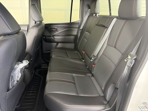 Used 2025 Honda Ridgeline TrailSport image 13
