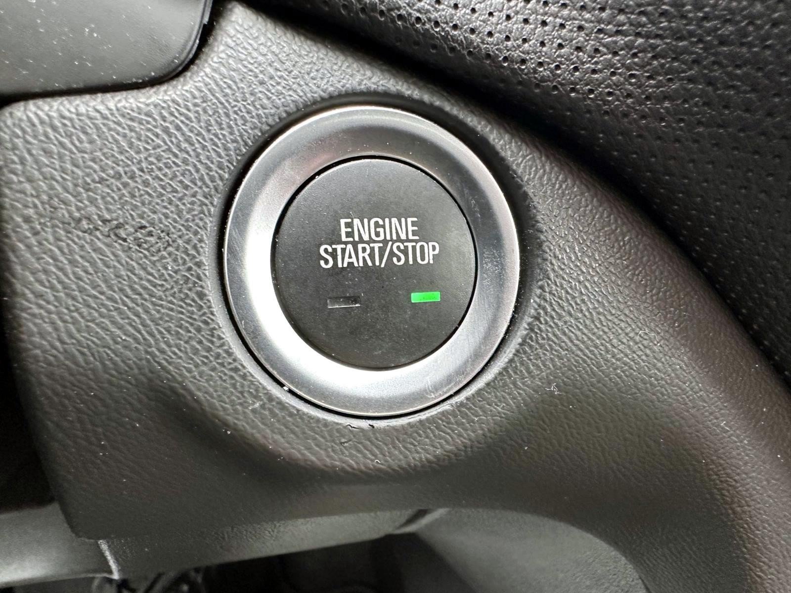 Used 2023 Chevrolet Equinox Premier AWD/4WD image 20