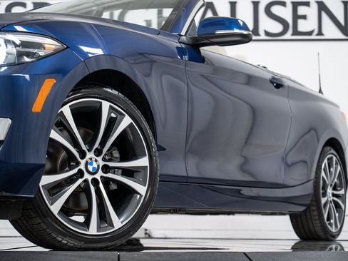Used 2018 BMW 230i xDrive Convertible AWD/4WD image 27