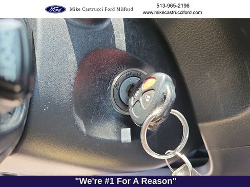 Used 2018 Toyota 4Runner SR5 AWD/4WD image 17