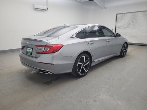 Used 2018 Honda Accord Sport image 10