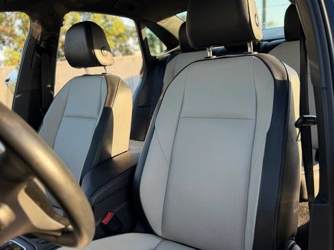 Used 2019 Volkswagen Jetta R-Line FWD image 10