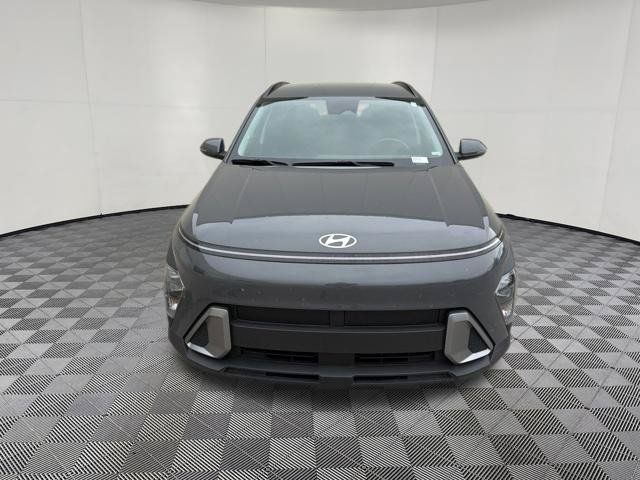 Used 2025 Hyundai Kona SEL FWD image 12