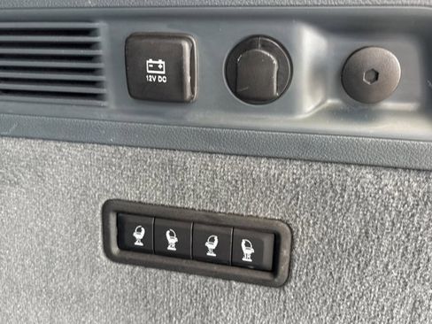 Used 2023 Jeep Grand Wagoneer Series II w/ Premium Group II image 9