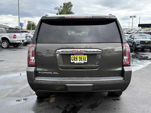 Used 2019 GMC Yukon XL Denali w/ Open Road Package AWD/4WD image 7