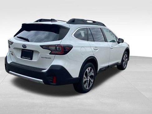 Used 2020 Subaru Outback Limited AWD/4WD image 9