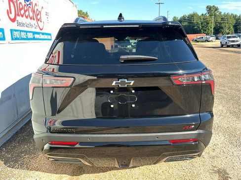 New 2026 Chevrolet Equinox RS w/ LPO, Floor Liner Package image 4