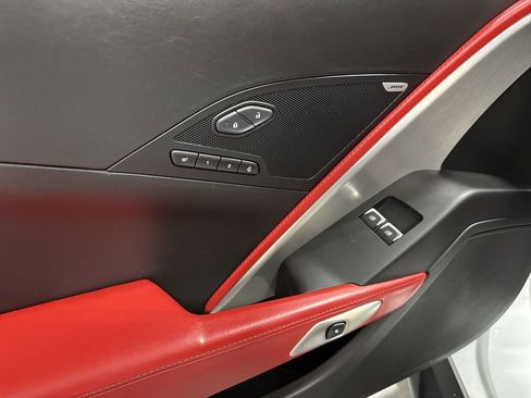 Used 2016 Chevrolet Corvette Z06 w/ 3LZ Preferred Equipment Group image 24