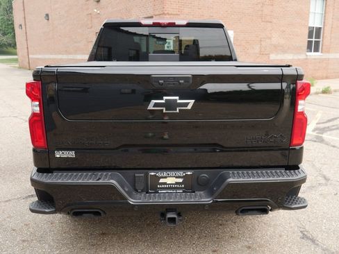 Used 2026 Chevrolet Silverado 1500 High Country w/ High Country Premium Package AWD/4WD image 9