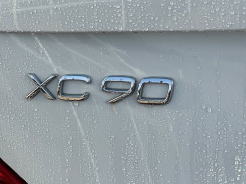 Used 2023 Volvo XC90 B5 Core w/ Climate Package image 13