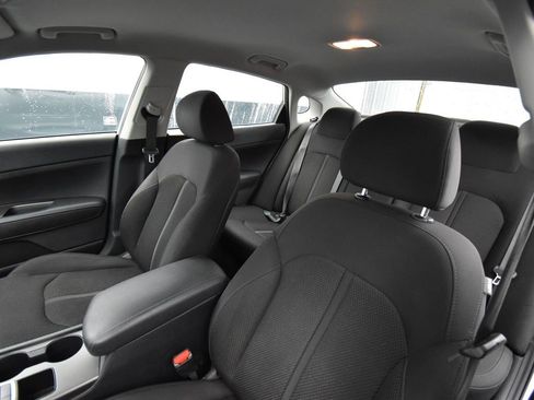 Used 2019 Kia Optima LX image 14