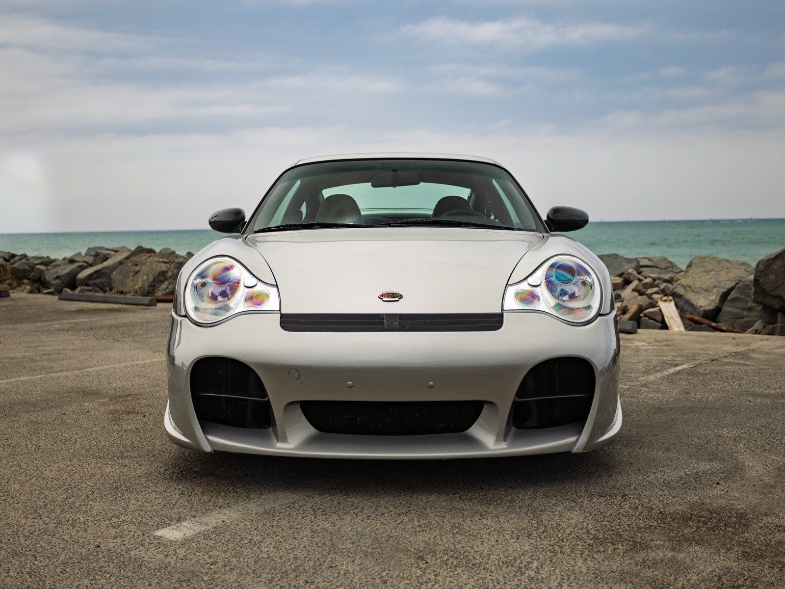 Used 2001 Porsche 911 Turbo AWD/4WD image 2