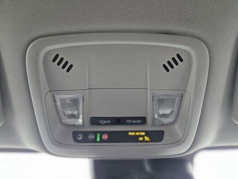 Used 2024 Chevrolet Malibu LT image 25