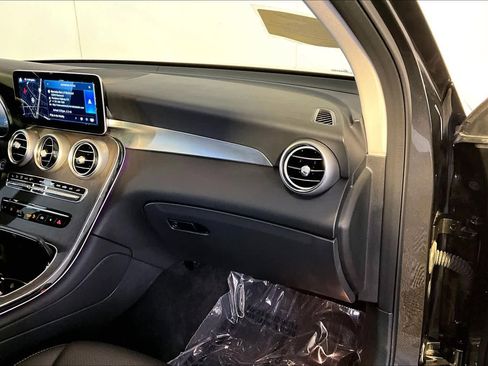 Certified 2021 Mercedes-Benz GLC 300 4MATIC image 19
