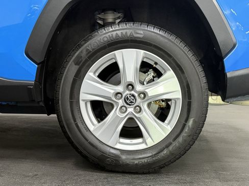 Used 2021 Toyota RAV4 XLE image 15