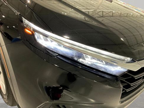 Used 2025 Honda CR-V LX image 31