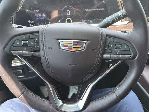 Certified 2023 Cadillac Escalade ESV Sport Platinum AWD/4WD image 2