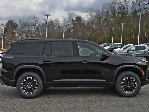 New 2026 Chevrolet Traverse Z71 image 6