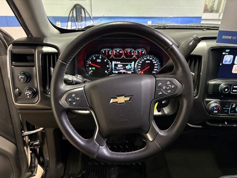 Used 2018 Chevrolet Silverado 1500 LT w/ LT Eassist Package image 14