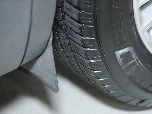 Used 2019 Lincoln Nautilus FWD image 33