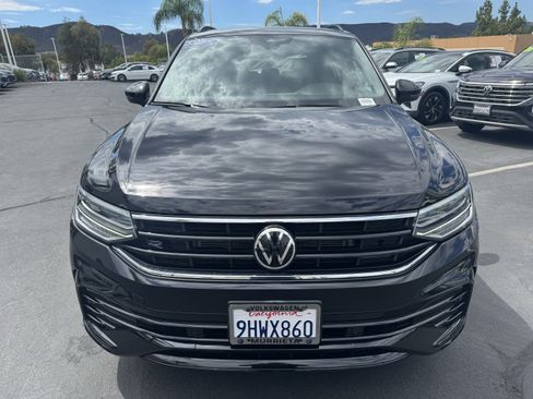 Used 2023 Volkswagen Tiguan SE R-Line FWD image 3