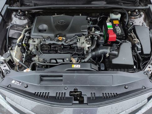 Used 2019 Toyota Camry XLE FWD image 22