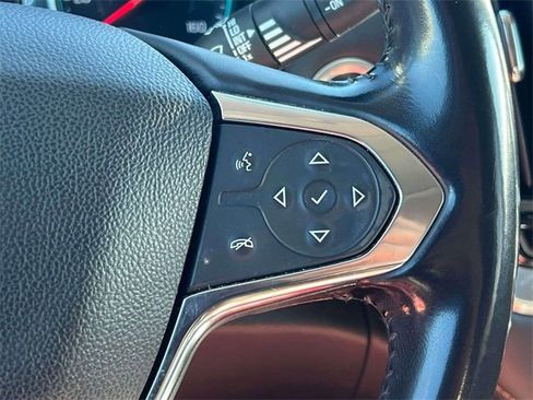 Used 2019 Chevrolet Traverse LT w/ LT Premium Package image 24