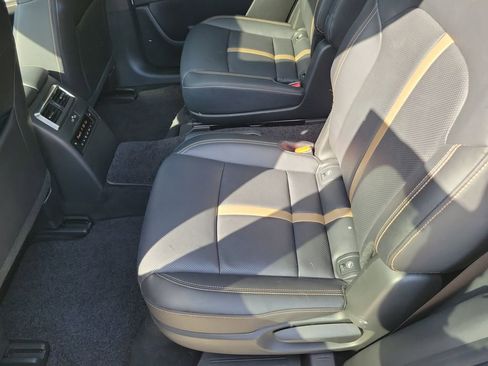 Used 2024 MAZDA CX-90 Plug-In Hybrid w/ Premium Plus image 18