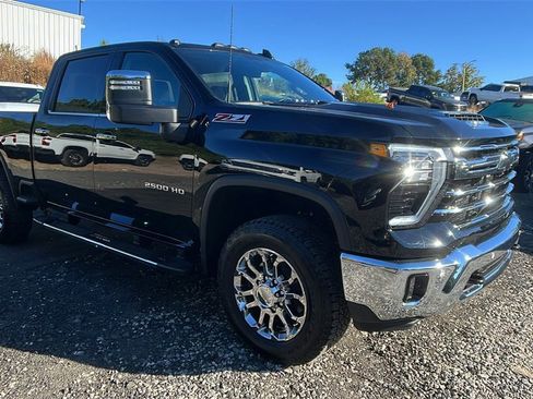 New 2026 Chevrolet Silverado 2500 LTZ w/ LTZ Premium Package image 3