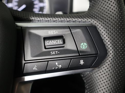 New 2025 Mitsubishi Outlander SE image 43