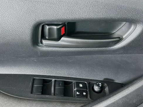 Used 2025 Toyota Corolla LE image 15