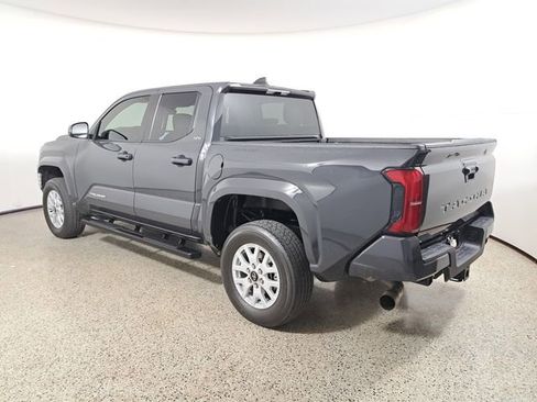 Used 2025 Toyota Tacoma SR5 image 7