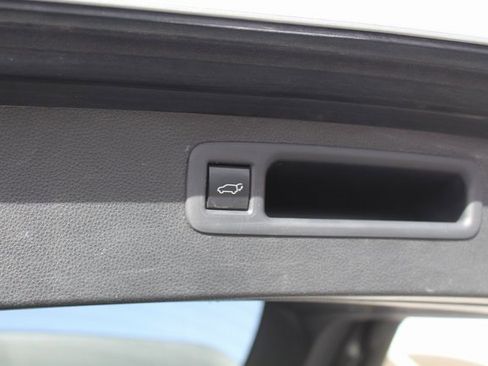 Used 2021 Toyota Highlander XSE image 8