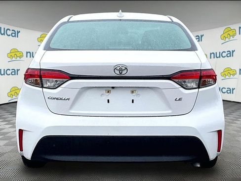 Used 2024 Toyota Corolla LE FWD image 5