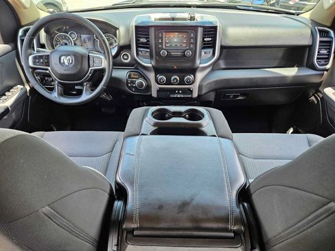 Used 2019 RAM 1500 Big Horn AWD/4WD image 16
