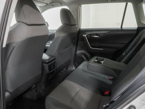 Used 2024 Toyota RAV4 XLE AWD/4WD image 41