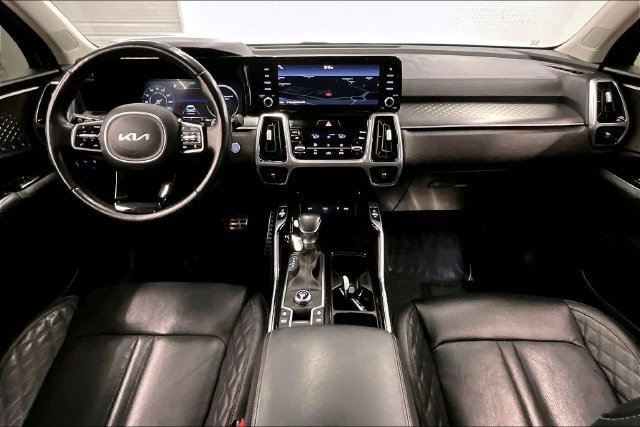 Used 2022 Kia Sorento SX FWD image 17