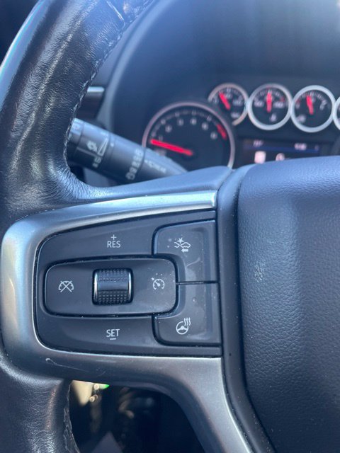 Used 2021 Chevrolet Suburban Z71 w/ Z71 Signature Package AWD/4WD image 18