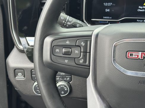 Used 2023 GMC Sierra 1500 SLE AWD/4WD image 23