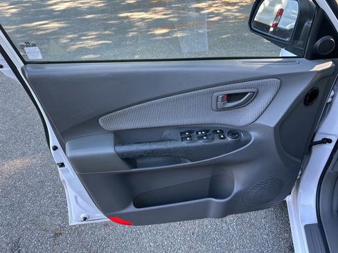 Used 2007 Hyundai Tucson GLS FWD image 12