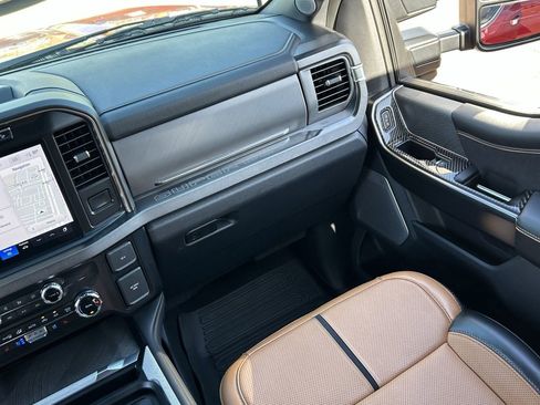 Used 2024 Ford F250 Platinum AWD/4WD image 21
