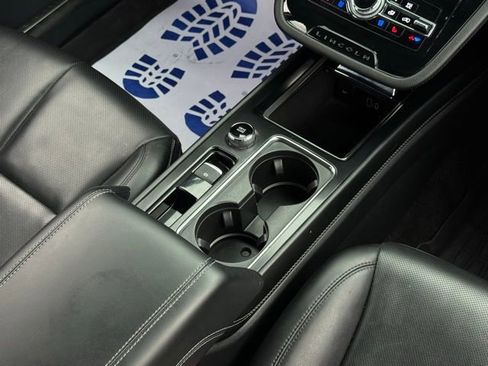 Used 2022 Lincoln Corsair AWD w/ Equipment Group 101A image 34