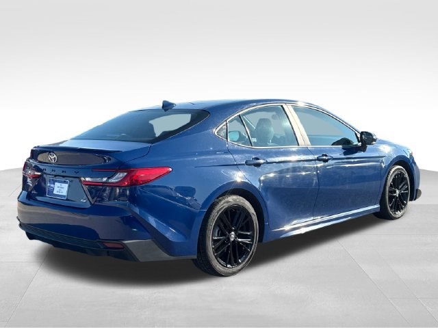 Used 2025 Toyota Camry SE FWD image 9