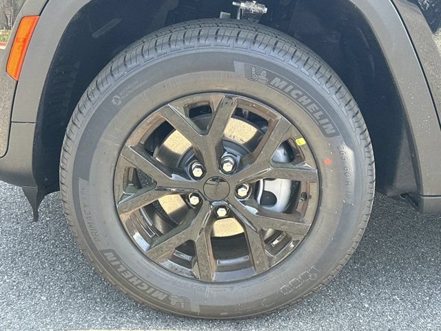New 2026 Jeep Grand Cherokee Altitude AWD/4WD image 13