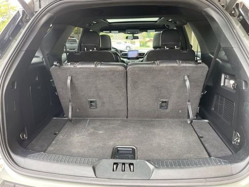 Used 2020 Ford Explorer XLT w/ Equipment Group 202A image 19