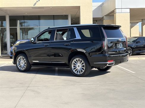 Certified 2023 Cadillac Escalade Premium Luxury w/ Performance Package image 7