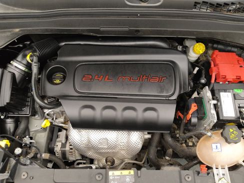 Used 2021 Jeep Renegade Sport FWD image 30