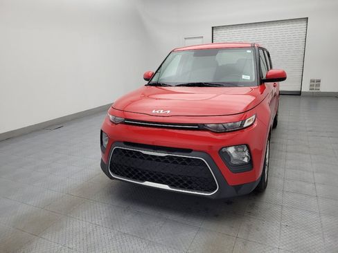 Used 2022 Kia Soul LX image 15