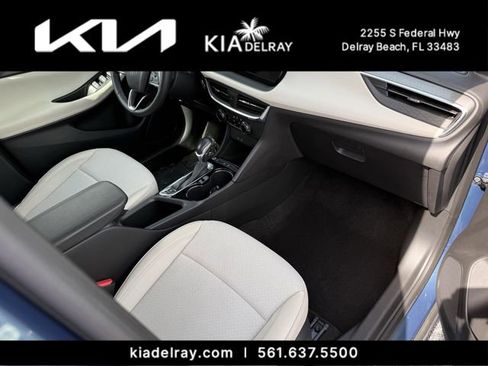 Used 2024 Buick Encore GX Preferred FWD image 9