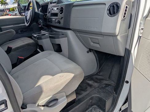 Used 2021 Ford E-350 and Econoline 350 Super Duty w/ Power Windows & Locks Group image 12